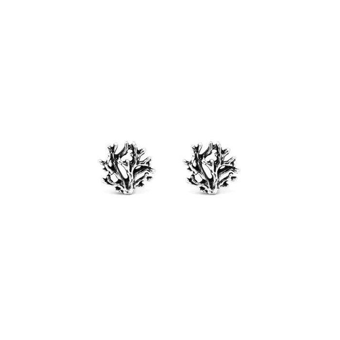 Petites boucles d'oreilles en corail