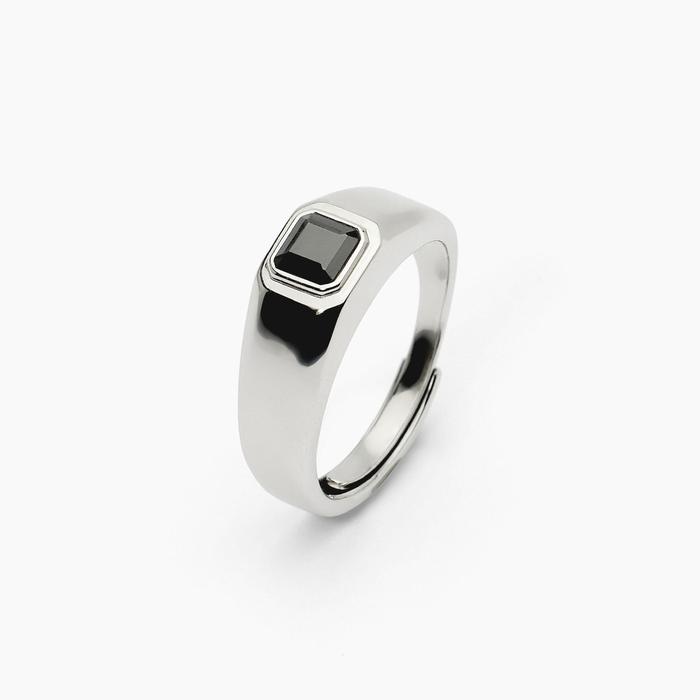 Anello in argento con zircone nero NEW RETRÒ