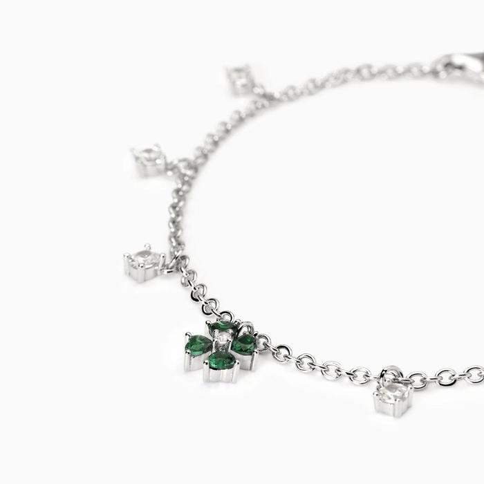 Bracelet en argent avec trèfle à quatre feuilles Trouvez-moi