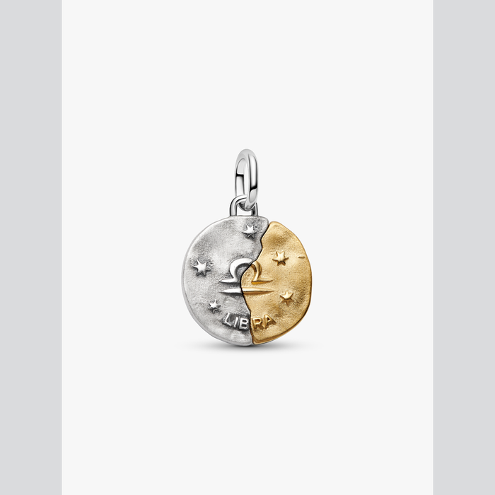 Charm Medallion Bilancia