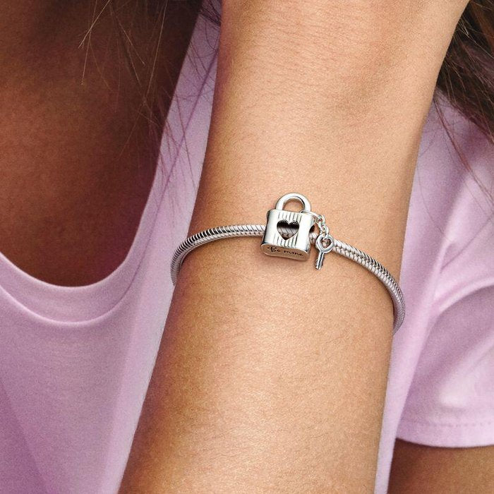 Cadenas et clé à breloques « Sois à moi »
