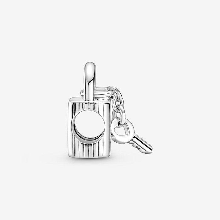 Cadenas et clé à breloques « Sois à moi »