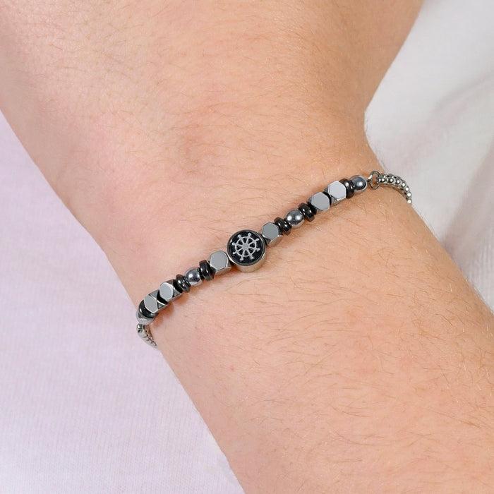 BRACELET ENFANT EN ACIER AVEC HÉMATITE GRISE ET GOUVERNAIL