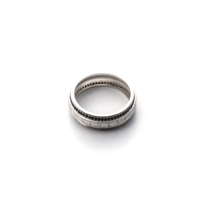 Bague en pierre noire