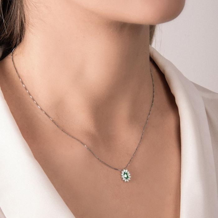 Collier ras du cou émeraude et laiton