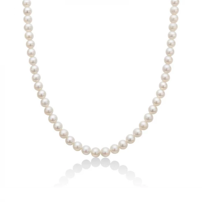 Pearl choker