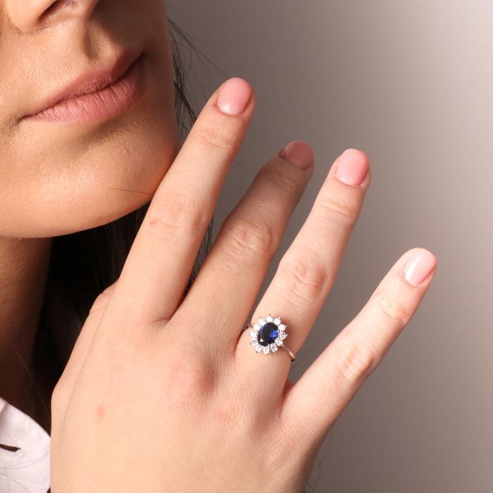 Anello in Argento 925 solitario con zirconi bianchi e zircone centrale blu zafiro