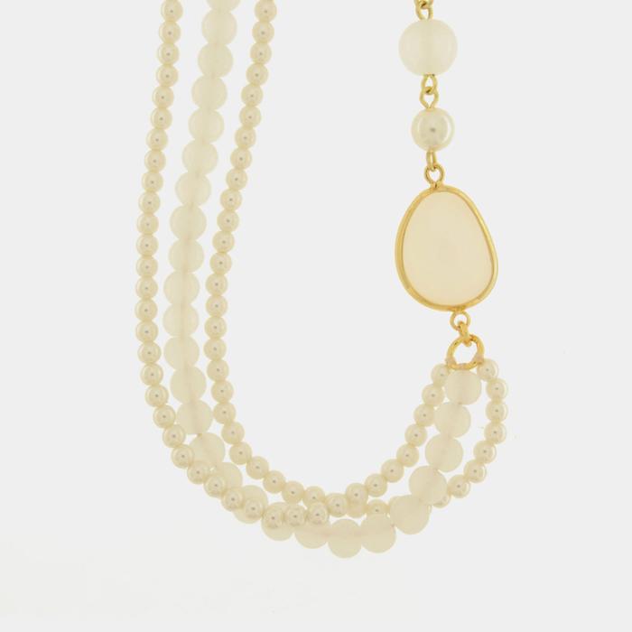 Metal Necklace with Multi-Strand of Pearls and Crystal