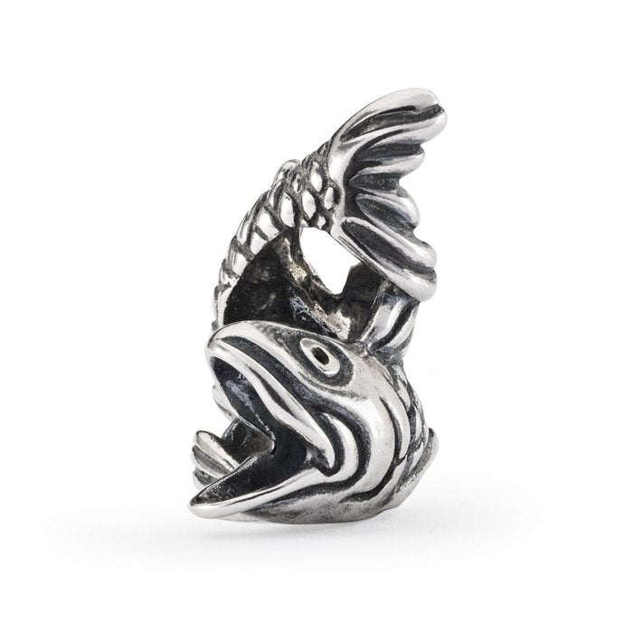 Pendentif à contre-courant
