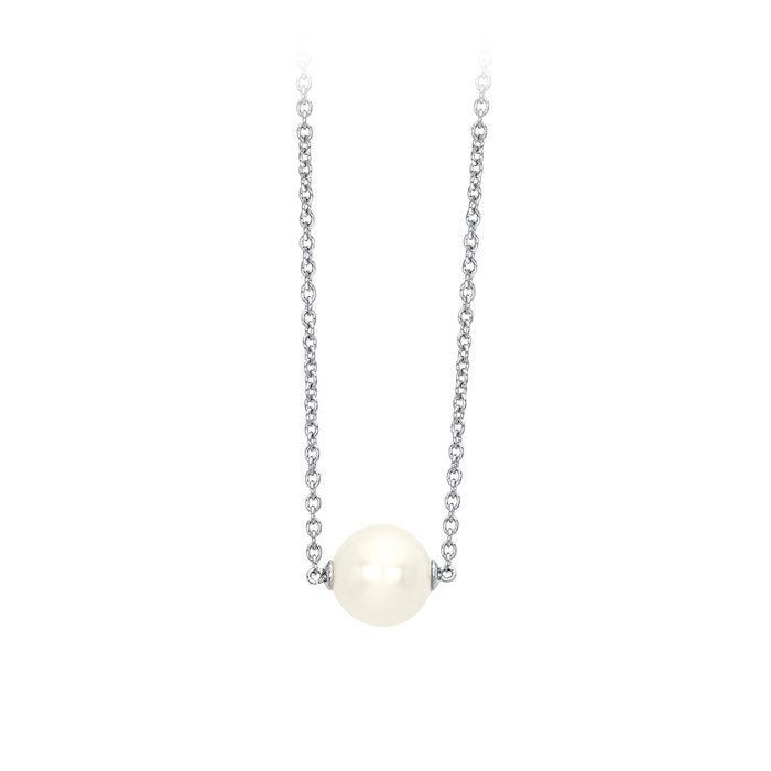 Pearl pendant necklace