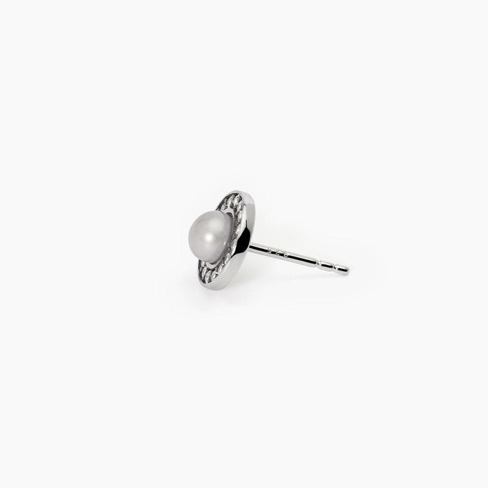 Boucle d'oreille mono en argent avec bouton en perle de culture grise MONOMANIA