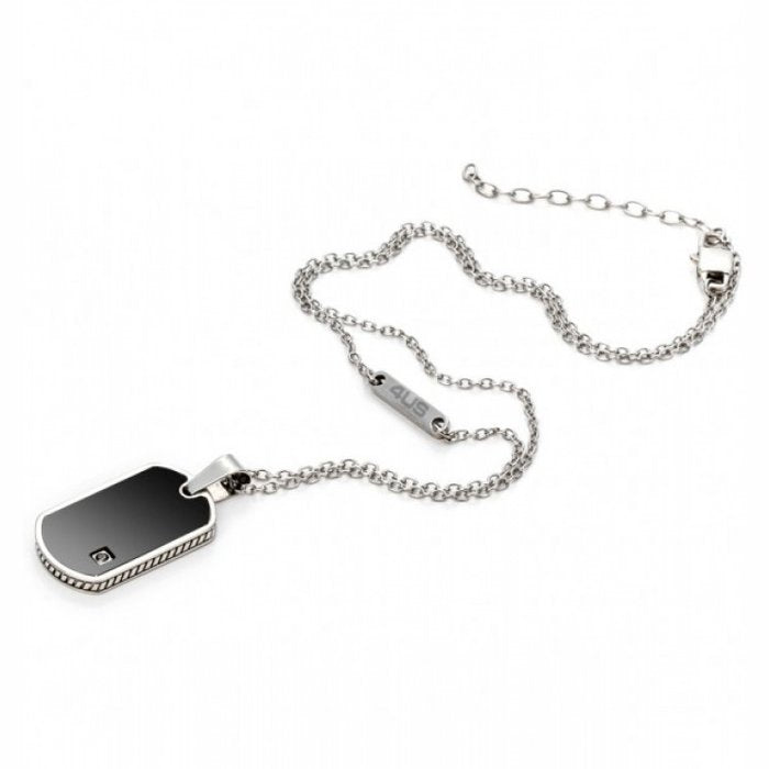 Plate Pendant Necklace