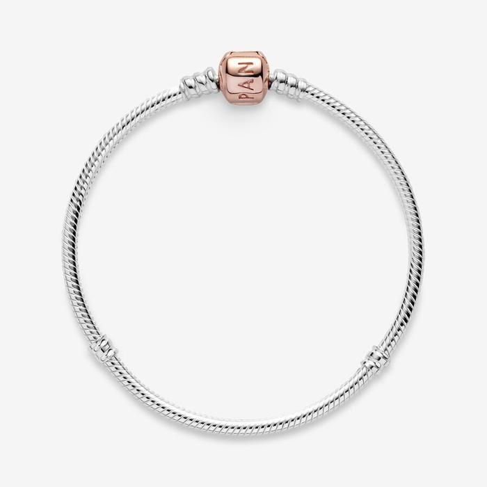 Bracelet Moments