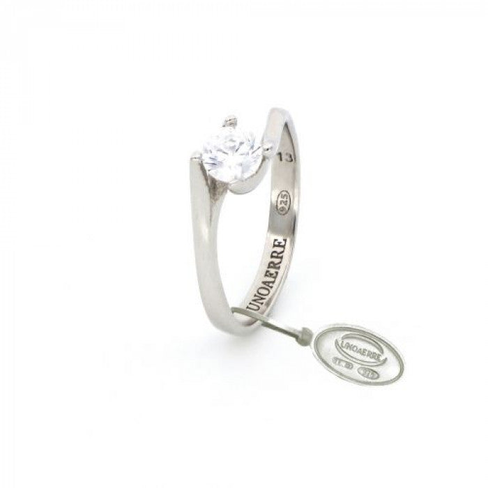 Bague solitaire avec zircone