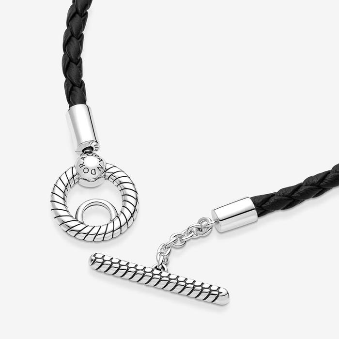 Bracciale in Pelle Nera con Chiusura a T