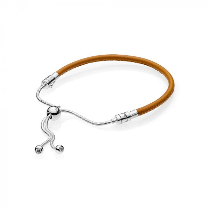 Bracciale Pandora Moments in pelle marrone con chiusura regolabile