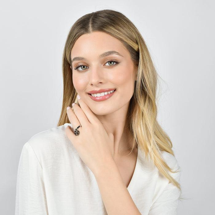 BAGUE FEMME EN ACIER AVEC TRÈFLE PERCÉ
