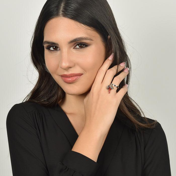 BAGUE EN ACIER POUR FEMME AVEC CHARME TRÈFLE À QUATRE FEUILLES, CORNE ET MADONE