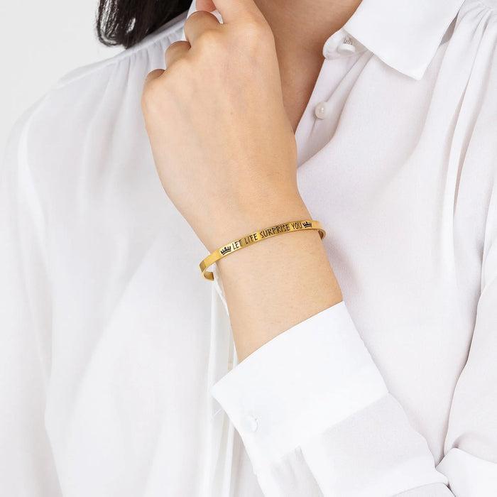 BRACELET FEMME EN ACIER DORÉ LAISSEZ LA VIE VOUS SURPRENDRE