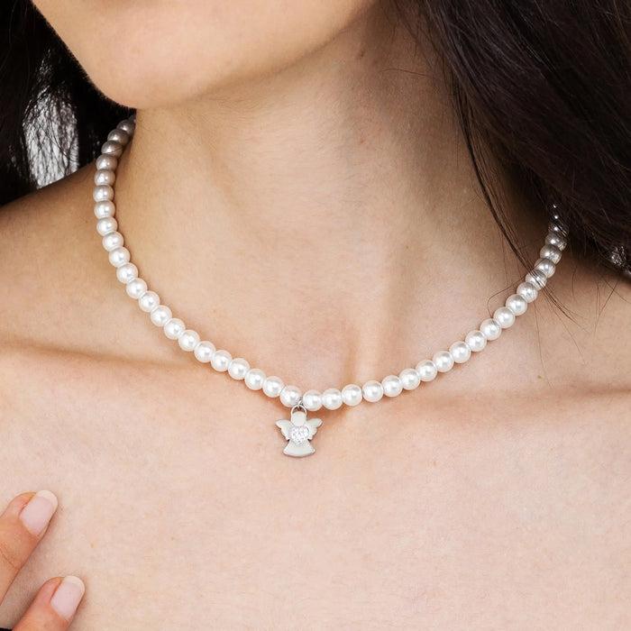 COLLIER DE PERLES BLANCHES FEMME AVEC ANGE
