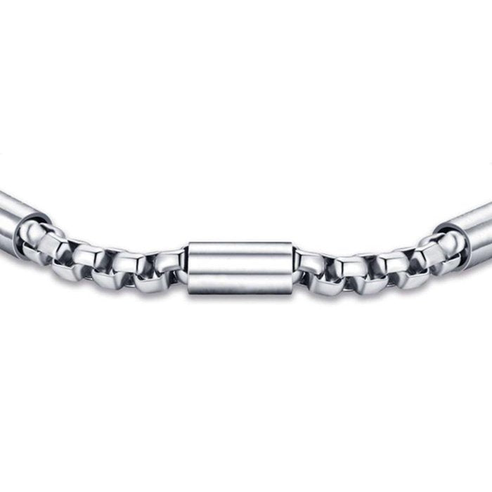 Bracelet en acier avec éléments en acier