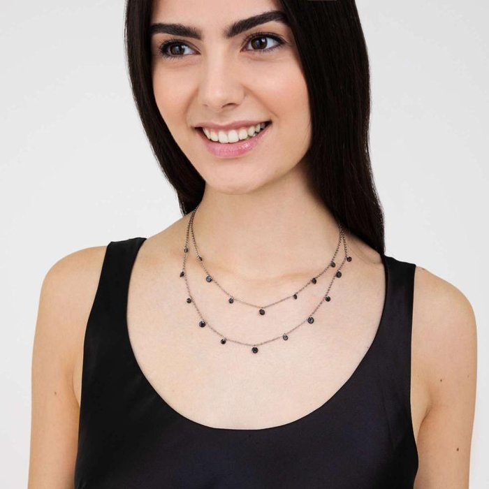 Steel necklace with black crystals