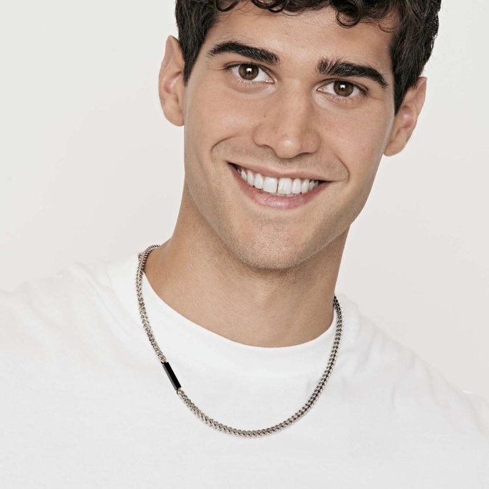Steel necklace