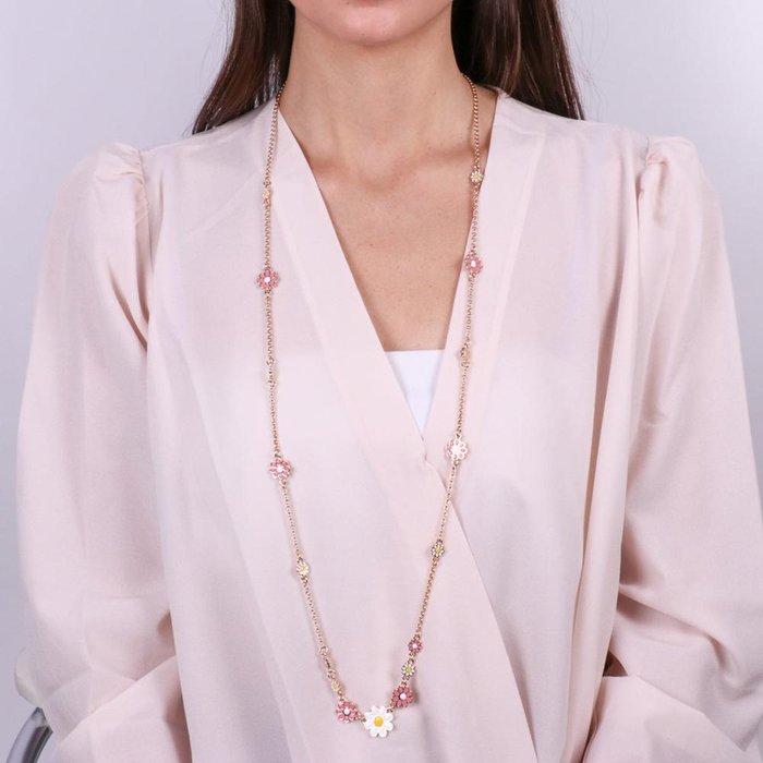 Collier long en métal avec marguerites colorées
