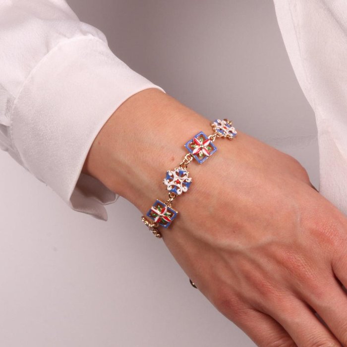 Bracelet en métal avec majolique colorée