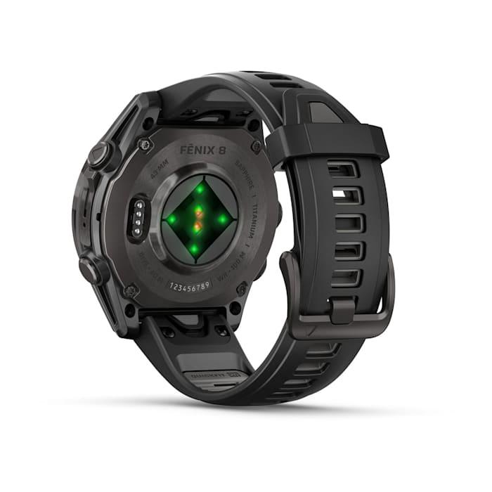 Fēnix® 8 - 43 mm, AMOLED, Sapphire, Titanio, Carbon Gray DLC con cinturino in silicone Black/pebble grey