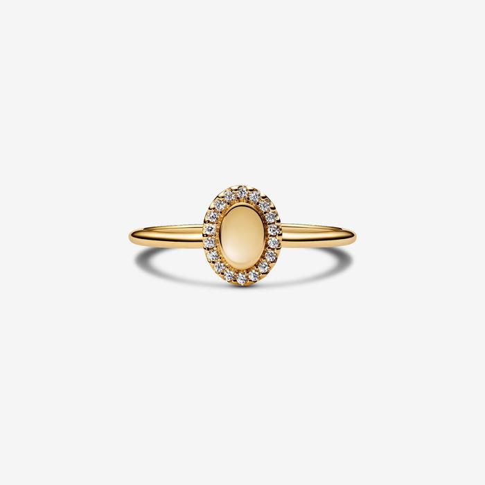 Oval and Pavè Ring to be Engraved