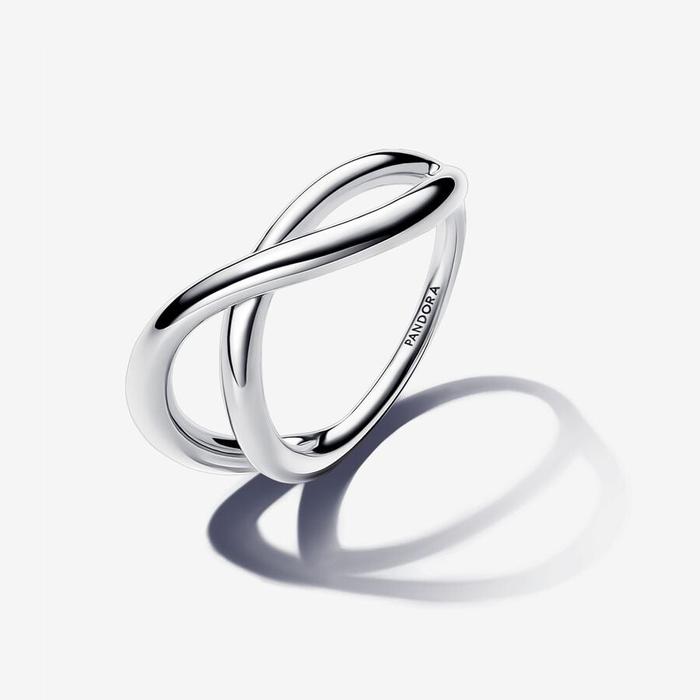Infinity Ring Sinuous Line