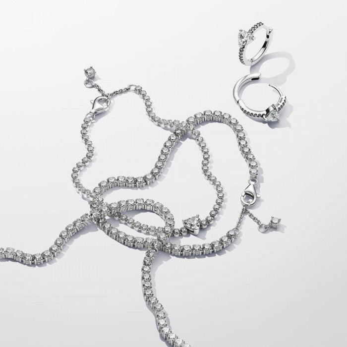 Boucles d'oreilles créoles pavées avec cœur