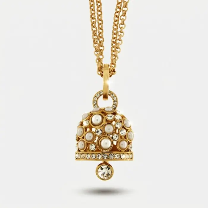 Collana in Metallo dorato con campanella portafortuna perle