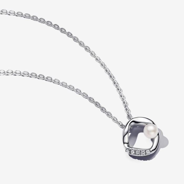 Collier Cercle Sinueux avec Perle de Culture d'Eau Douce et Pavé