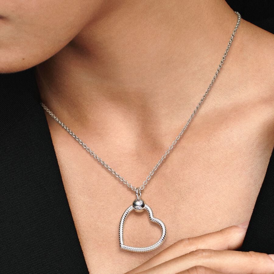 Colliers pendentifs Pandora O Heart