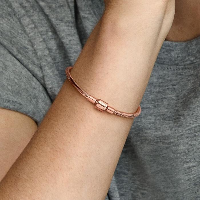 Bracelet Moments