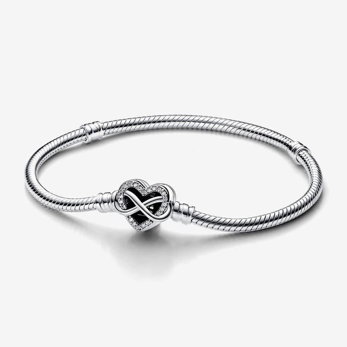Bracelet fermoir cœur infini pierres brillantes