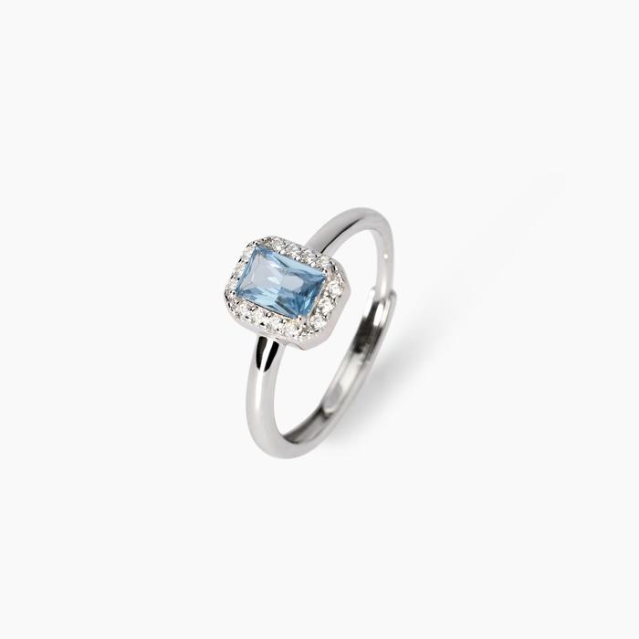 Bague aigue-marine synthétique Cool ou rétro ?