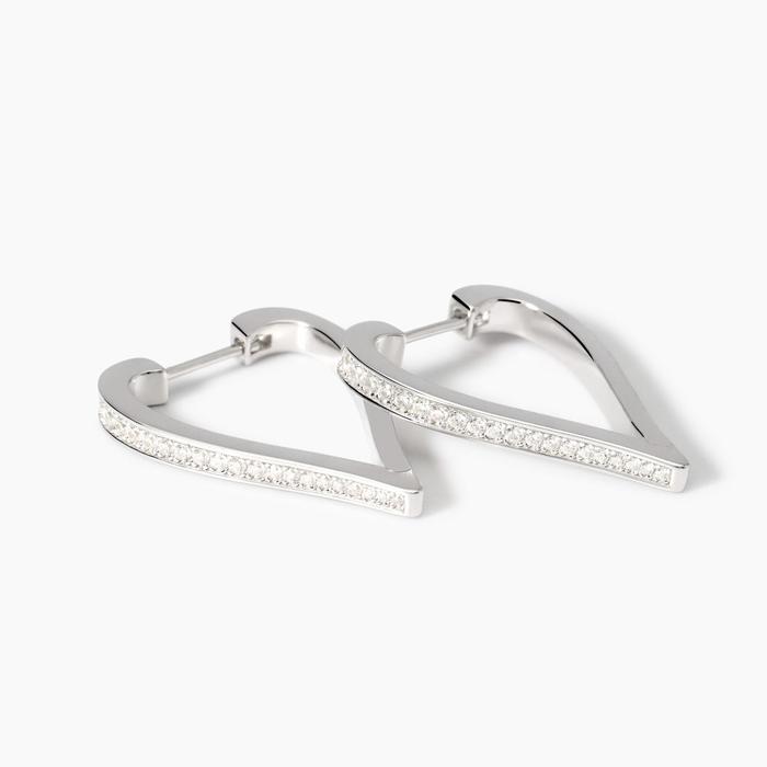 Jolies boucles d'oreilles créoles en forme de cœur en zircone