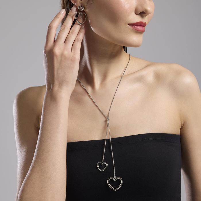 Collier chaîne serpent avec cœurs
