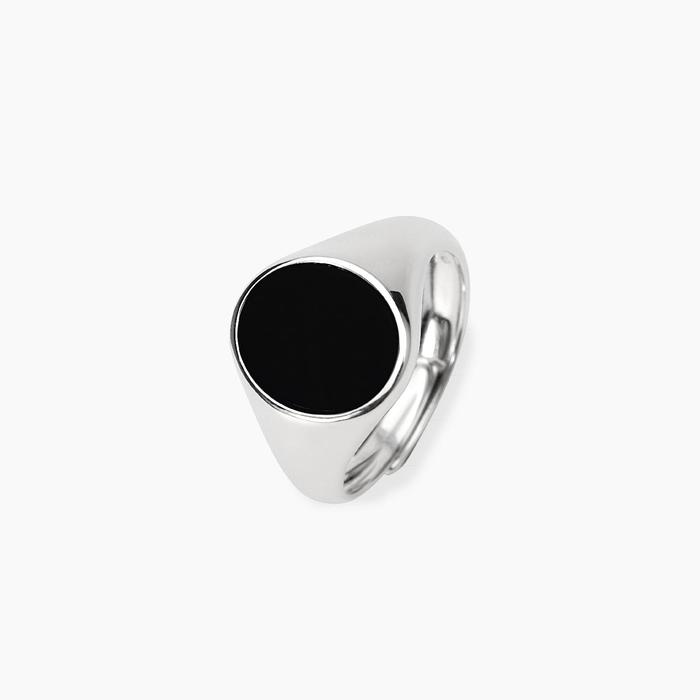 Anello ovale in argento e onice KINGSTONE