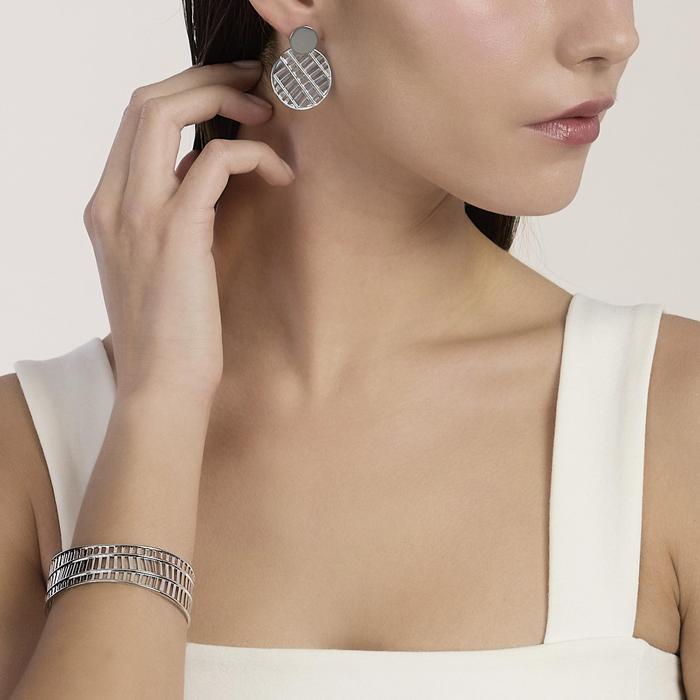 Orecchini tondi con pendente cerchio Style 74