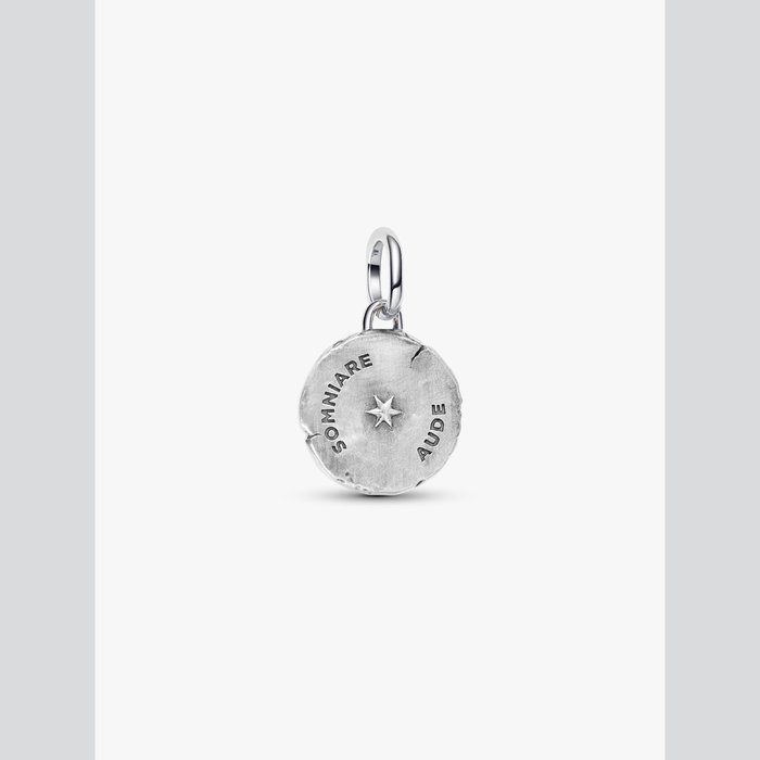 Charm Medallion Farfalla "Somniare Aude"