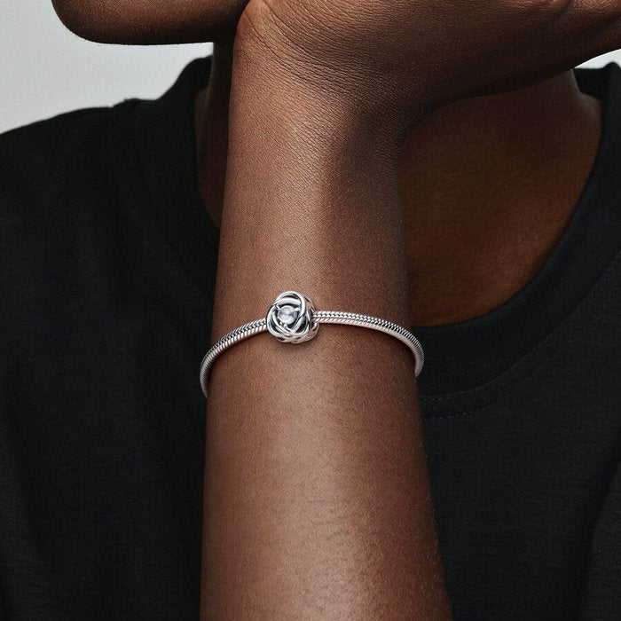 Charm Cerchio Eterno Bianco Aprile