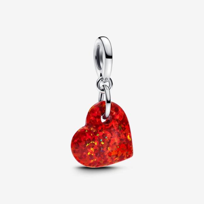 Pendentif en forme de cœur en opale rouge