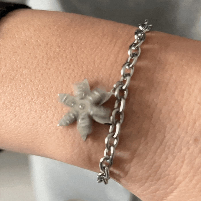 BRACELET FEMME EN ACIER FLEUR DE VIE TOURNANT