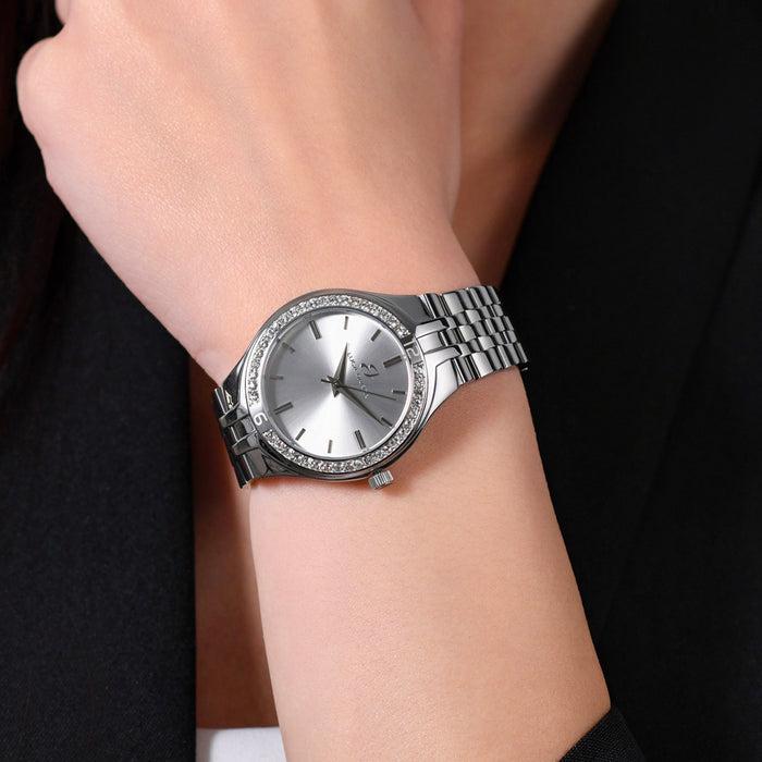 MONTRE FEMME EN ACIER AVEC LUNETTE EN CRISTAUX BLANCS