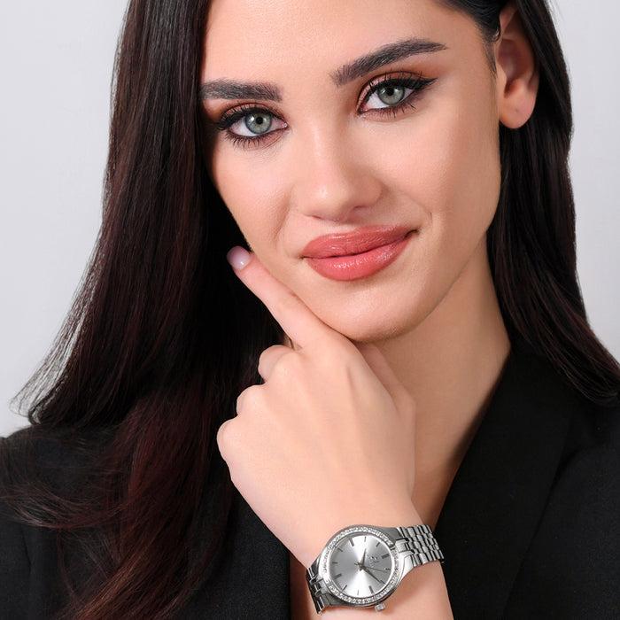 MONTRE FEMME EN ACIER AVEC LUNETTE EN CRISTAUX BLANCS