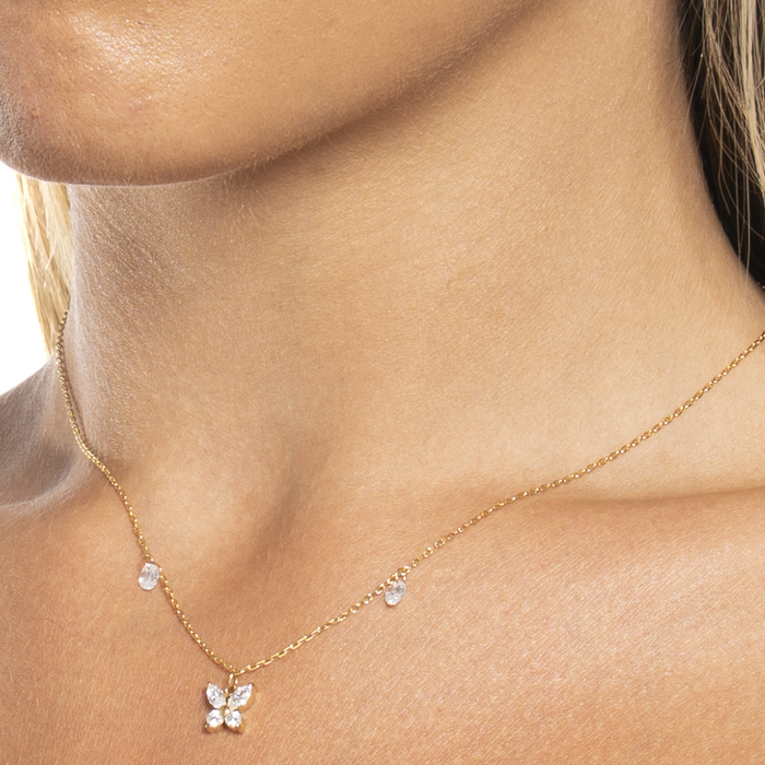 COLLANA DONNA IN ACCIAIO CON PENDENTE FARFALLA ED ALI ZIRCONE BIANCO COLORE ORO